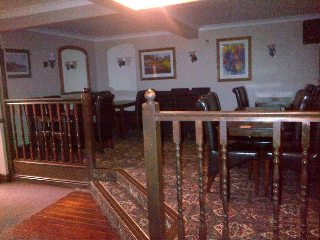 The Friar Tucks Hotel Gloucester Eksteriør billede
