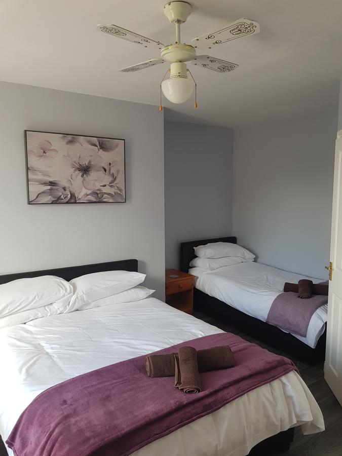 The Friar Tucks Hotel Gloucester Eksteriør billede